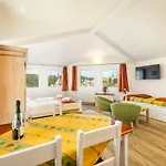 Gardena Aparthotel Český Krumlov